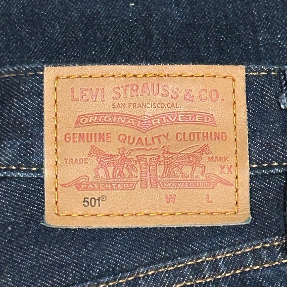 New Levi's 501 Premium Denim Big E Leather Patch Jeans 24 x 30 - Picture 8 of 11